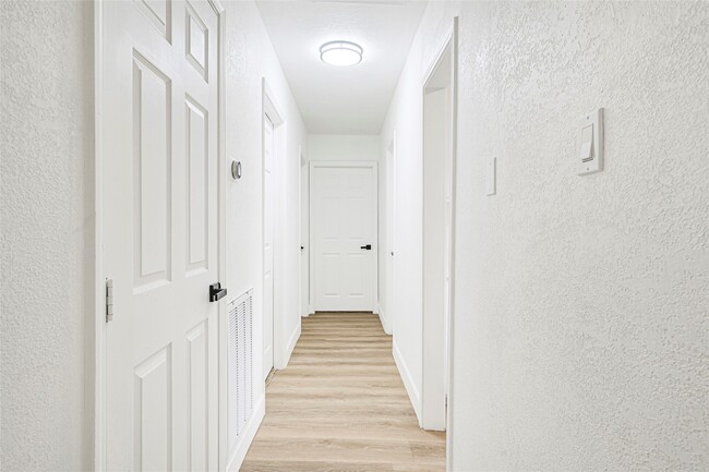 Building Photo - 2703 Ammons St