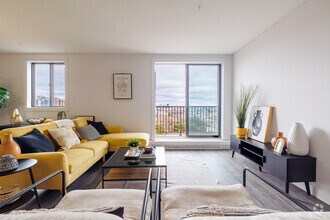 Interior Photo - 80 Orenda Ct