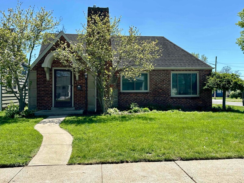 Foto principal - 901 Corwin Ave