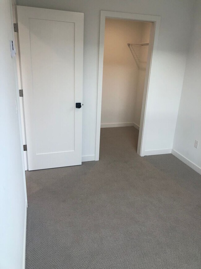 Foto del edificio - 2Bd/2Ba Seattle Townhome