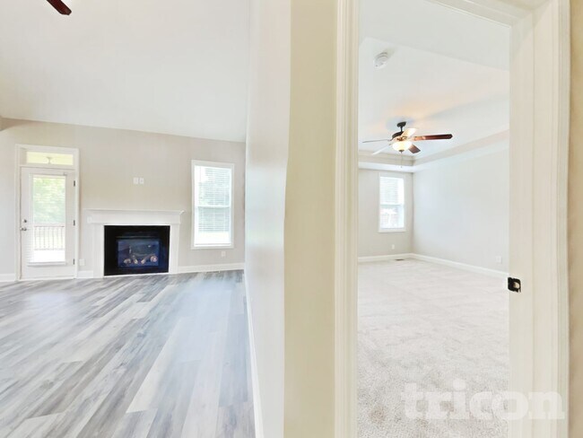 Foto del edificio - 3020 Plantation Glen Dr