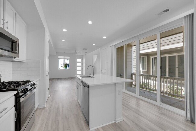 Foto del edificio - $2,750.00 - 3 Bedrooms, 3 Bathrooms, Singl...