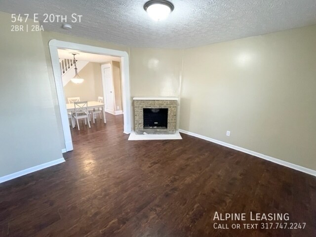 Building Photo - less than a block from both CFI School 27 ...