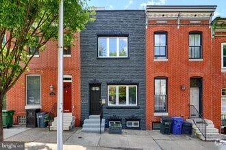 Building Photo - 2229 Gough St