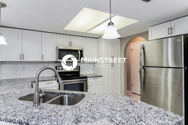 Building Photo - 3 Bedroom Pet-Friendly Home in Spring Hill...