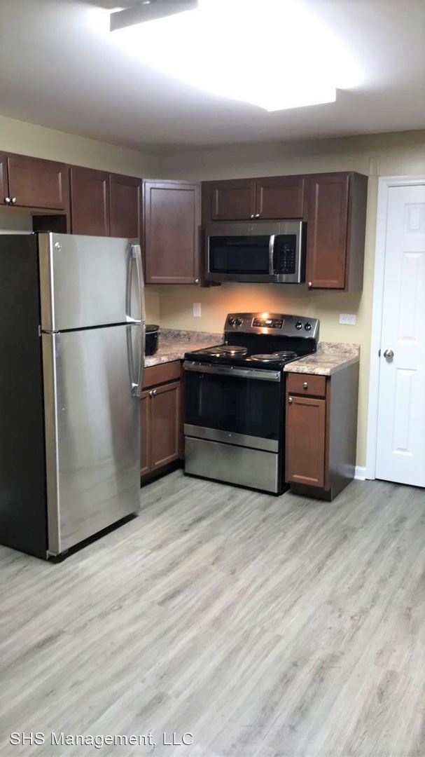 Foto del edificio - 6 br, 3 bath House - 207 Iris Circle
