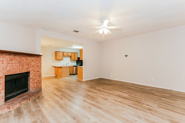 Foto del edificio - 526 Berryhill Dr