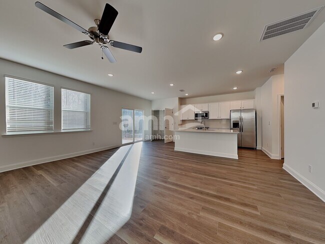 Building Photo - 1139 Livengood Wy