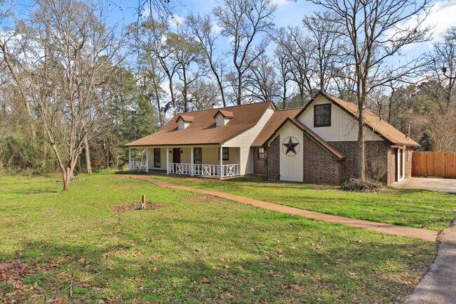 Building Photo - 200 Parkway Dr