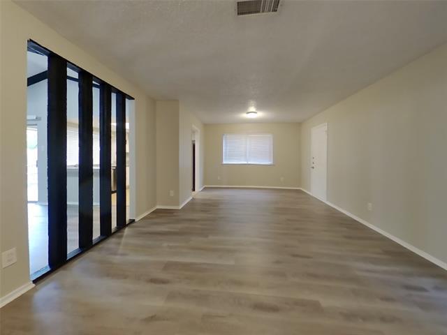 Building Photo - 304 Shelmar Dr