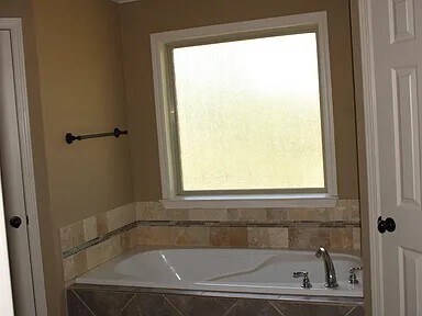 Foto del edificio - 204 Marble Dr