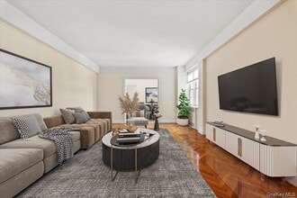 Building Photo - 45 Popham Rd