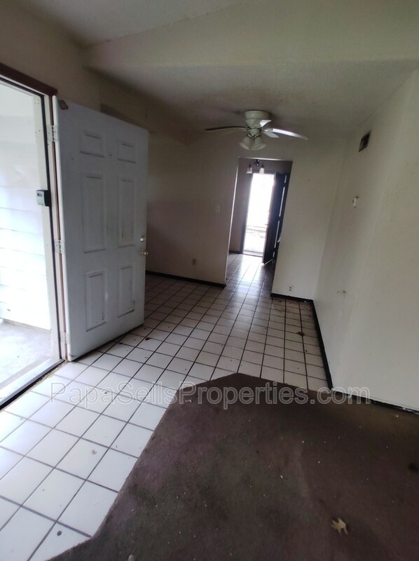 Building Photo - 1308 St Stephens Dr