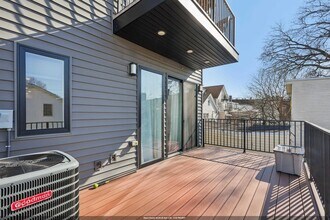 Building Photo - 431 Palisade Ave