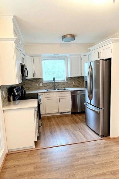 Foto del edificio - 418 W 259th St