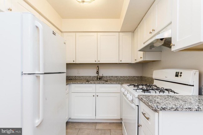 Foto del edificio - 2757 E Country Club Rd