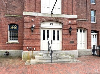 Building Photo - 92 Main St