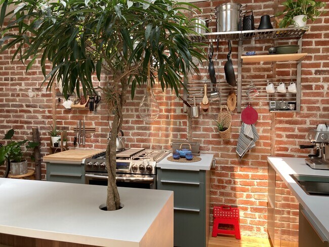 Foto del edificio - 166 S Cherokee St