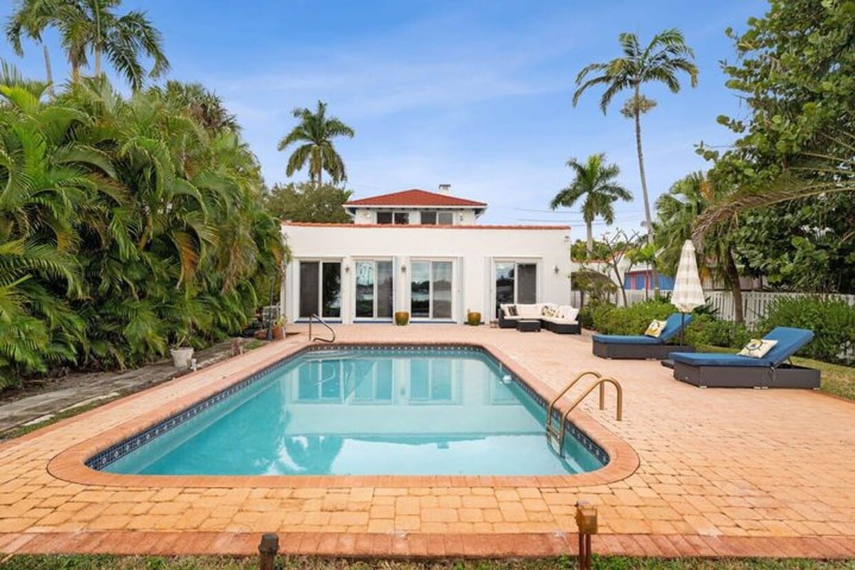 Photo - 114 S Lake Drive, Lantana, FL 33462