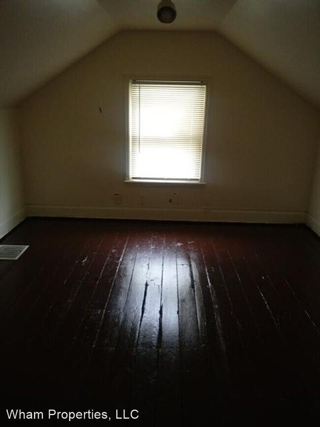 Building Photo - 3 br, 1 bath House - 1238 Rosemont