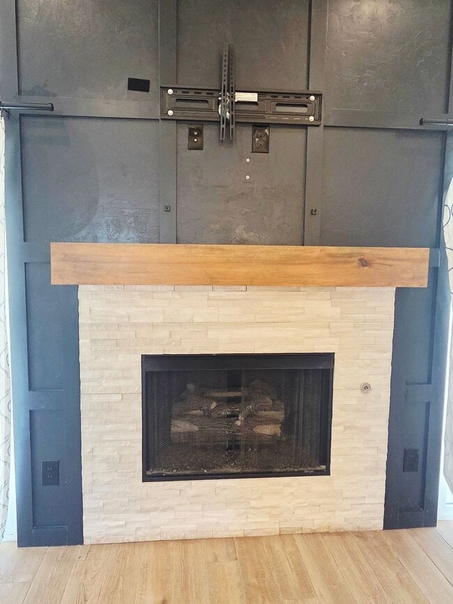 Building Photo - Welcome Home!