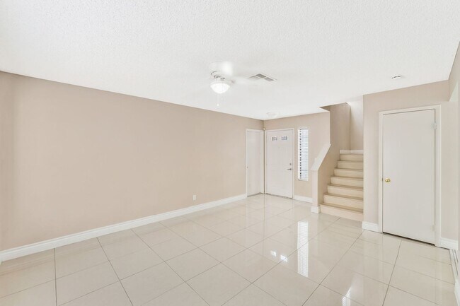 Foto del edificio - Updated Single-Story Retreat with Inviting Indoor-Outdoor Living!
