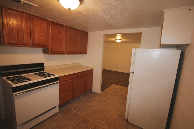 Foto del edificio - 2 Bedroom Apartment South of BYU Campus!