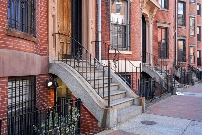 Building Photo - 685 Massachusetts Ave