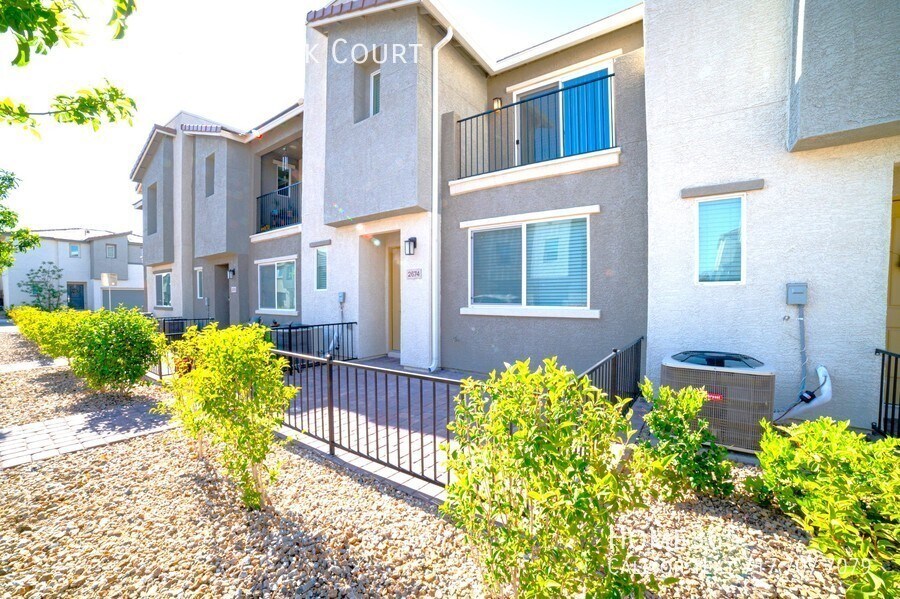Foto principal - Charming Single-Family Home at North Las V...