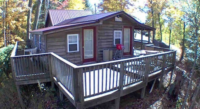 Foto del edificio - 390 Fall Creek Meadows Ln