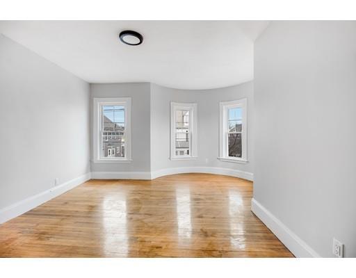 Building Photo - 27 Walker St