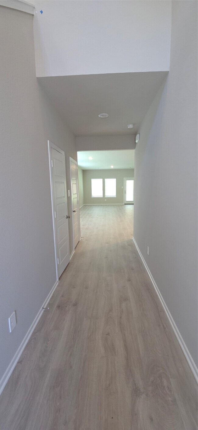 Building Photo - 18609 Timber Gln Ct
