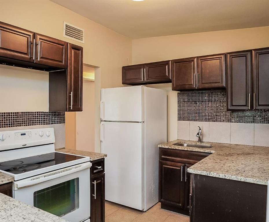 Building Photo - 1203 Ferndell Rd