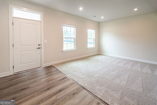 Building Photo - 105 Arborvale Dr