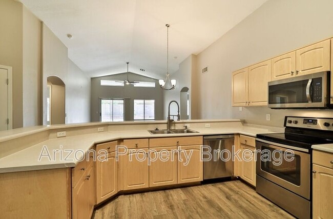 Foto del edificio - 451 E Appaloosa Rd