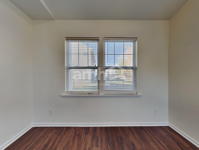 Building Photo - 10233 Broken Stone Ct