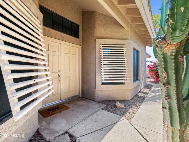 Foto del edificio - 2353 W Shawnee Dr