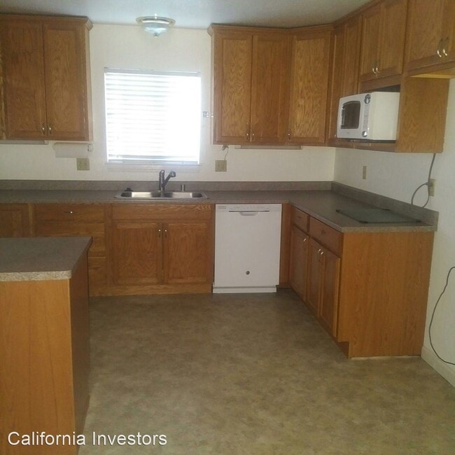 Building Photo - 3 br, 2 bath House - 11435 Edgewood Road