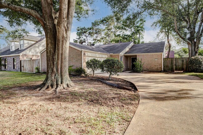 Foto del edificio - 1018 Rock Canyon Dr