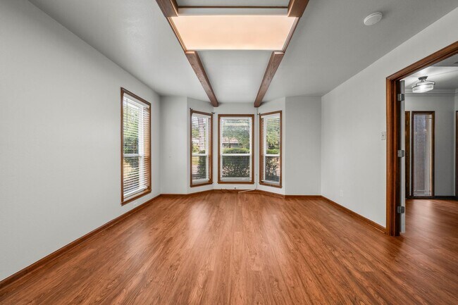Building Photo - 4306 Hickory Rd