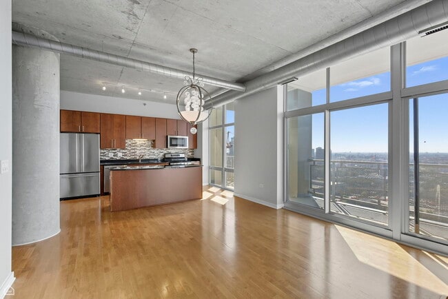 Building Photo - 700 N Larrabee St