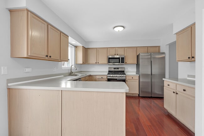 Building Photo - 2786 Yosemite Dr