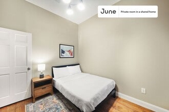Building Photo - Room in Shared 4 bed/1 bath home