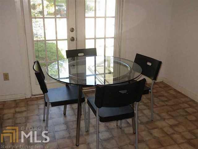 Foto del edificio - 5646 Waterford Ct