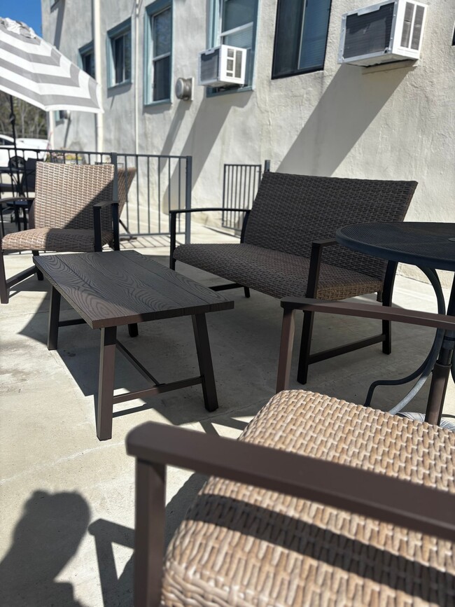 Building Photo - Studio with a view. Close to DTLA, Eagle R...