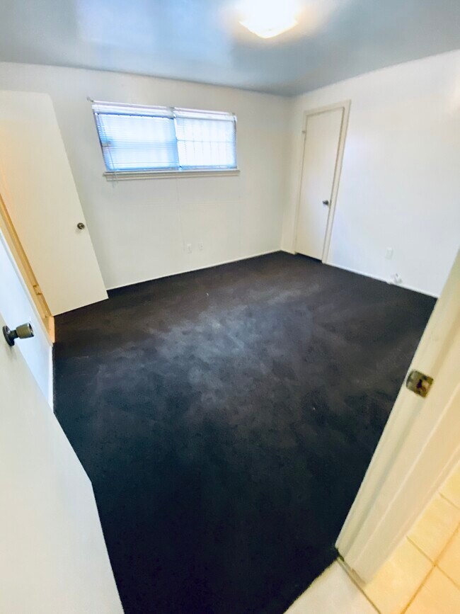 Dormitorio número 2 - 4010 Heatherbrook Dr