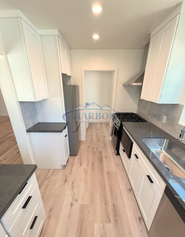 Foto del edificio - 2059 Jaybrook Dr