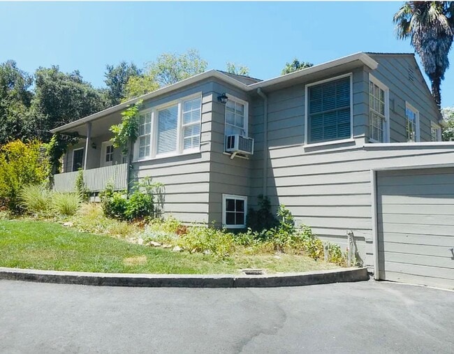 Charming Single Family Home in Lafayette A... - Charming Single Family Home in Lafayette A...
