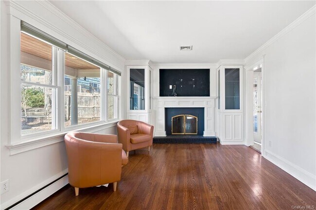 Foto del edificio - 16 Mayflower Ct