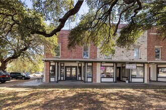 Building Photo - 805 N Main St